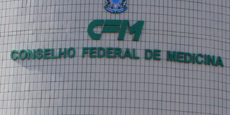 CFM publica nova norma sobre prescrição de canabidiol
