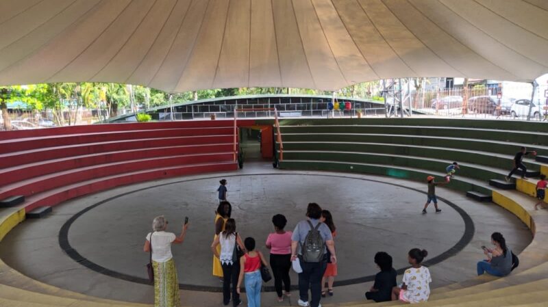 Crianças e adolescentes conhecem marcos históricos e culturais de Volta Redonda