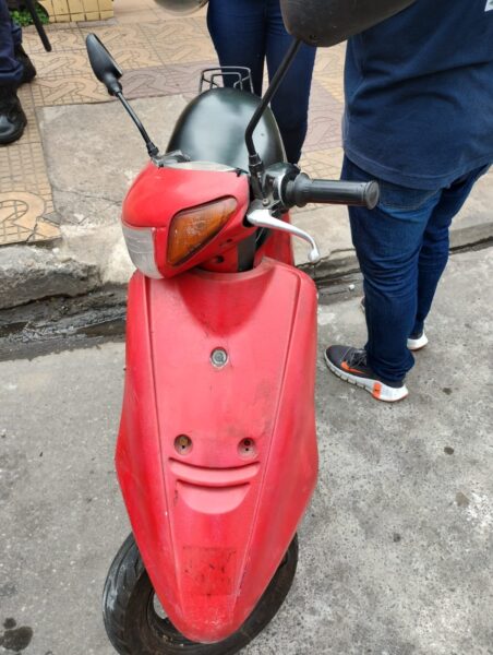 Operação ‘VR em Ordem’ apreende moto sem placa, com chassi e motor raspados