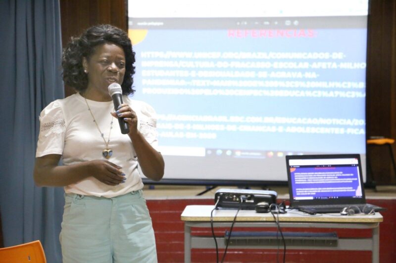 Vice-prefeita de Barra Mansa participa de encontro sobre rede de proteção a crianças e adolescentes – Barra Mansa