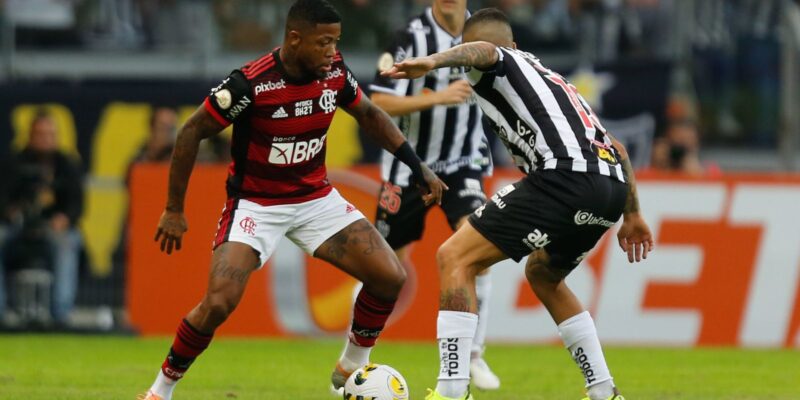 Com time alternativo, Flamengo recebe Atlético-MG pelo Brasileirão