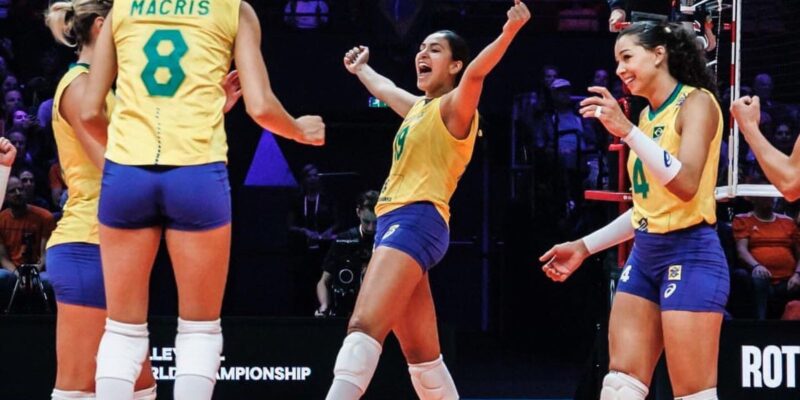 Brasil vence Holanda e encaminha vaga às quartas do Mundial de Vôlei