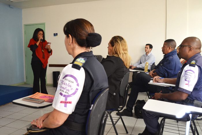 RESENDE ENTREGA CERTIFICADOS PARA AGENTES DE SEGURANÇA PÚBLICA QUE COMPLETARAM CURSO NESTA QUINTA, DIA 10