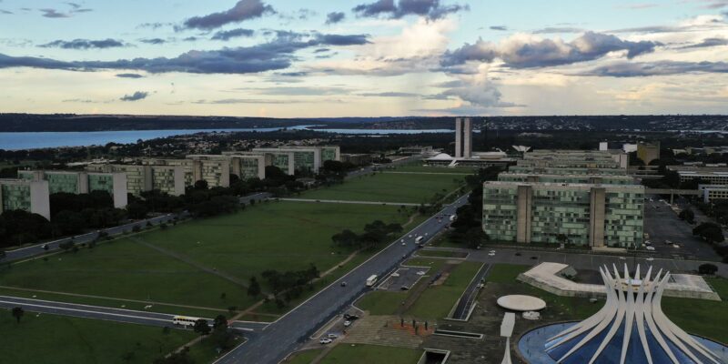 Prazo para servidor mudar para previdência complementar acaba hoje