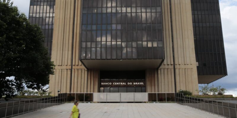 Aumento de gastos públicos pode elevar expectativa de inflação