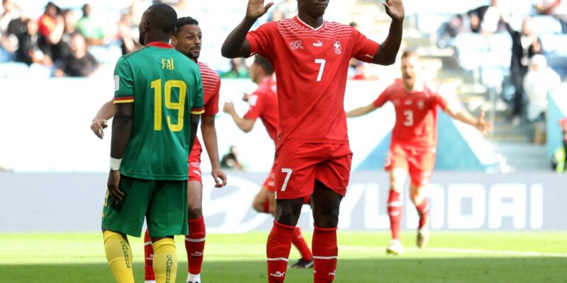 Copa: camaronês Embolo decide vitória da Suíça sobre seu país natal