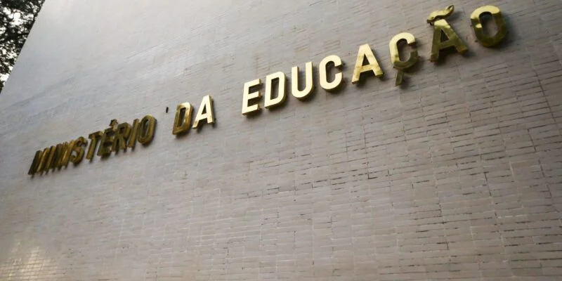 Pagamentos de bolsistas da Capes serão feitos até o dia 13, diz MEC