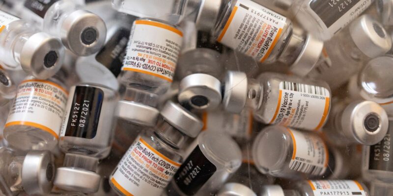 Saúde compra mais 50 milhões de vacinas contra covid-19 da Pfizer