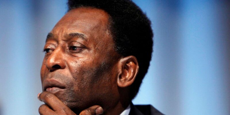 Ídolos do esporte prestam última homenagem a Pelé