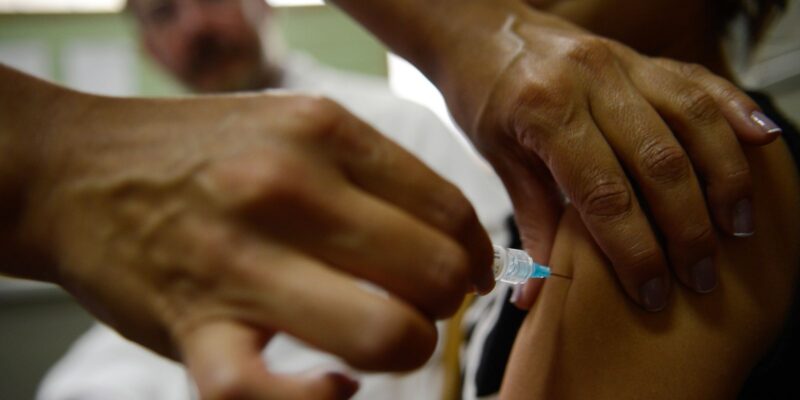 OMS atualiza recomendações para a vacina contra o HPV