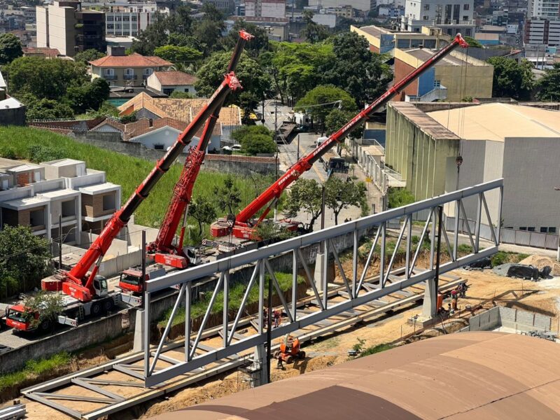 Estruturas metálicas de obras do Museu da Ciência começam a ser erguidas em Volta Redonda