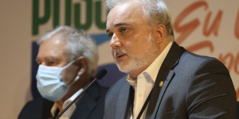 Lula anuncia Jean Paul Prates para presidência da Petrobras
