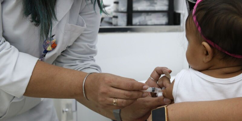 IBGE: atenção primária a crianças no SUS precisa de aprimoramento