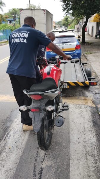 ‘VR em Ordem’: operação recolhe motos sem placas e outros veículos irregulares em Volta Redonda