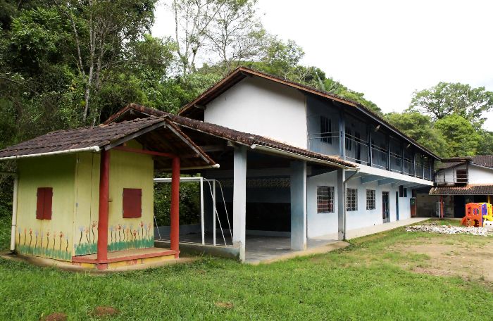 PREFEITURA DE RESENDE INICIA REFORMA NA ESCOLA MUNICIPAL FRANCISCO QUIRINO, EM VISCONDE DE MAUÁ