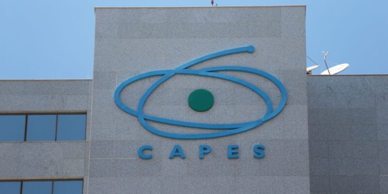 Prêmio Capes Talento Universitário 2023: inscrição vai até fevereiro