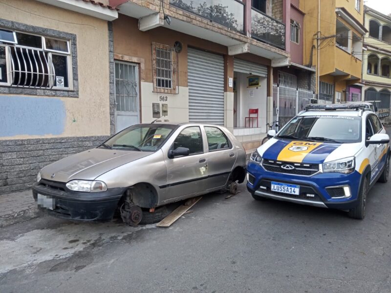 Guarda Comunitária retira mais de mil veículos abandonados das ruas de Volta Redonda