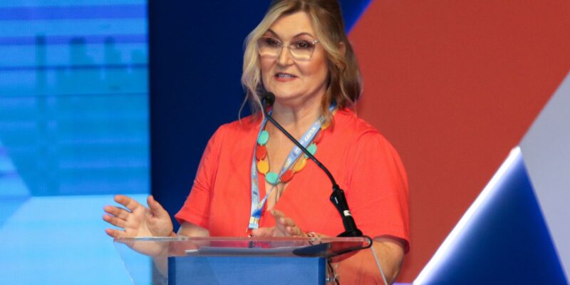 Ao assumir Caixa, Rita Serrano fala em humanizar ambiente de trabalho