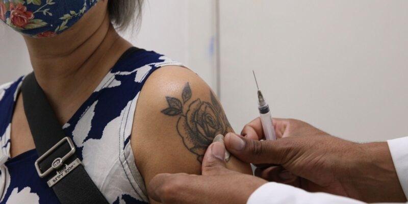 Covid-19: Brasil registra 27,6 mil casos e 158 mortes em 24 horas
