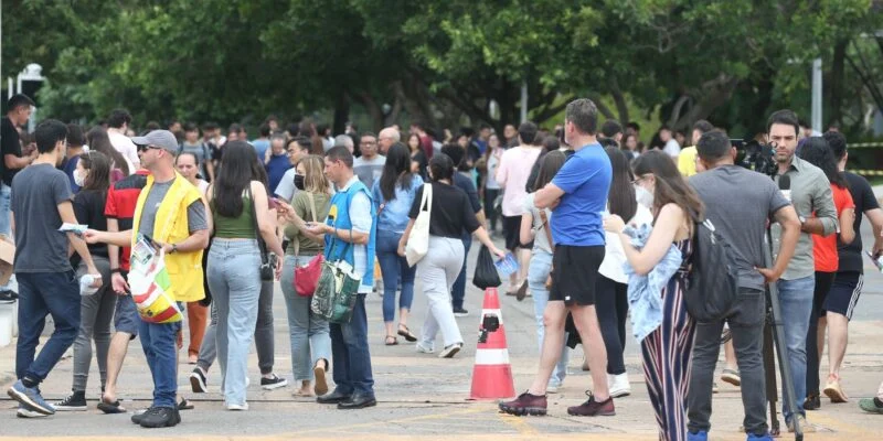 Provas do Enem são reaplicadas hoje e amanhã a 3,2 mil estudantes