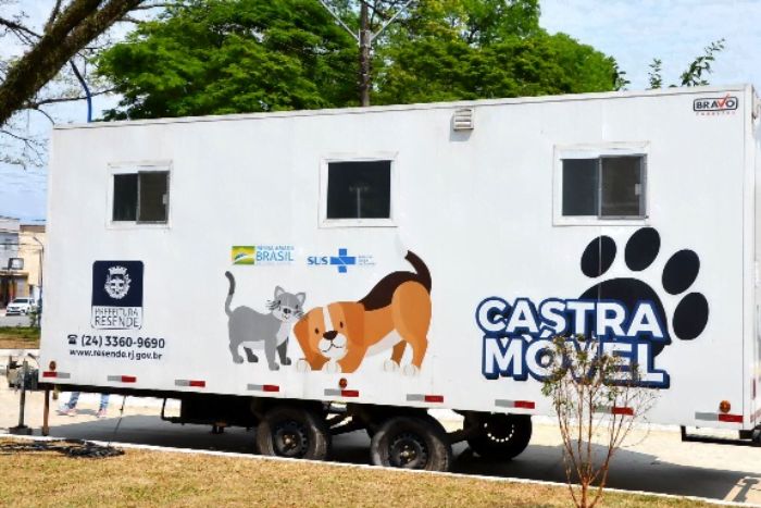CASTRAMÓVEL DA PREFEITURA DE RESENDE CHEGA AO BAIRRO FAZENDA DA BARRA II 