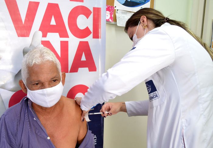 DOSE DE REFORÇO COM VACINA BIVALENTE COMEÇA A SER APLICADA EM RESENDE NA SEGUNDA-FEIRA