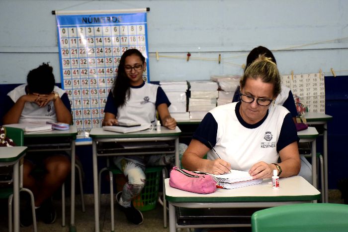 MATRÍCULAS ABERTAS PARA EDUCAÇÃO DE JOVENS E ADULTOS (EJA) E PARA O PROJOVEM EM RESENDE  
