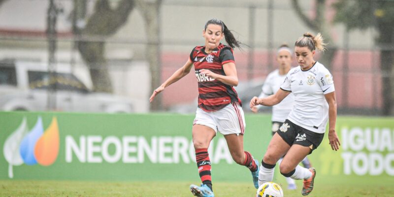 Corinthians e Flamengo disputam decisão da Supercopa do Brasil