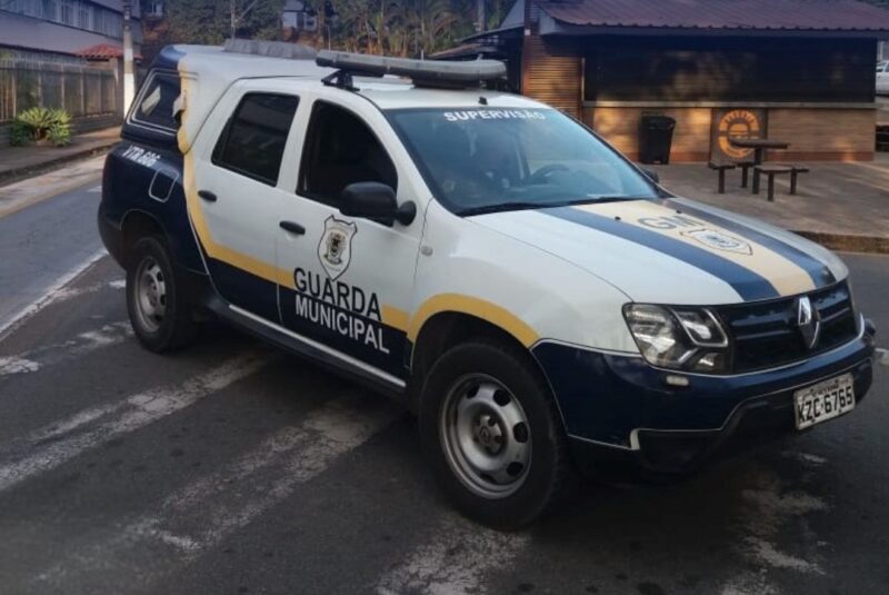 Guarda Municipal flagra motorista desorientado na Rodovia do Contorno, em Volta Redonda
