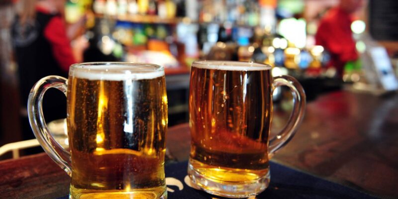 Uso abusivo de álcool entre brasileiras cresce 4,25% em dez anos