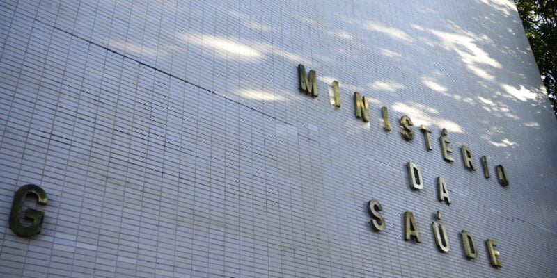Ministério da Saúde envia remédios e insumos para litoral norte de SP