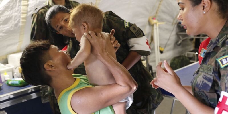 Mortalidade infantil Yanomami é 10 vezes maior que a do país