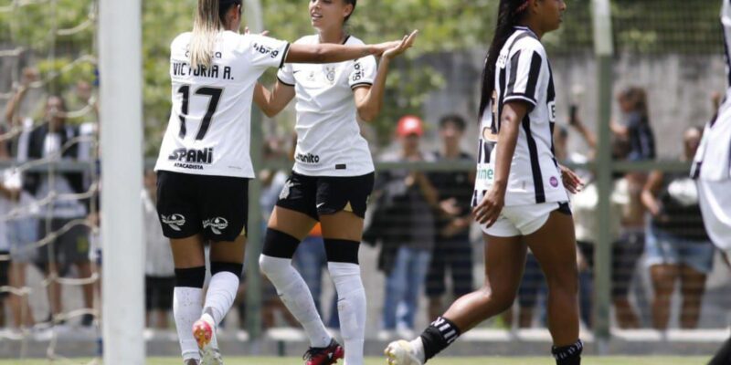 Timão goleia Ceará na estreia da elite do Brasileirão Feminino