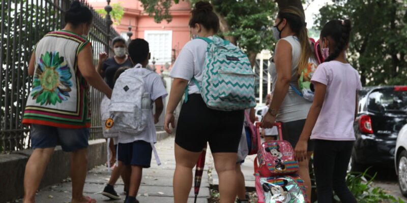 Rede municipal de ensino do Rio registra déficit de 6 mil professores