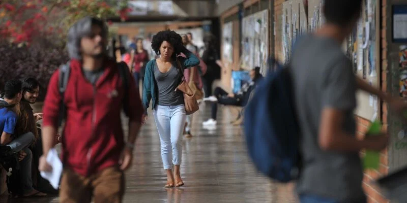 Começam matrículas de aprovados na primeira chamada do Sisu