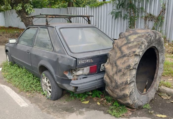 OPERAÇÃO VIA LIVRE: RESENDE INICIA A RETIRADA DE VEÍCULOS EM SITUAÇÃO DE ABANDONO EM VIAS PÚBLICAS