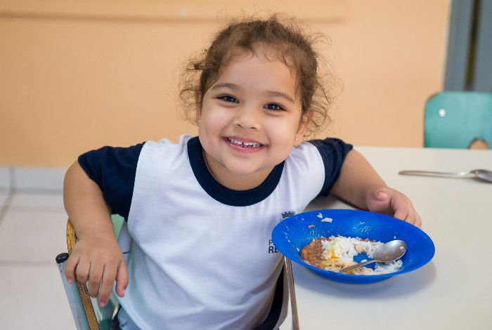PREFEITURA DE RESENDE ABRE MAIS UM EDITAL PARA ATENDER O PROGRAMA NACIONAL DE ALIMENTAÇÃO ESCOLAR