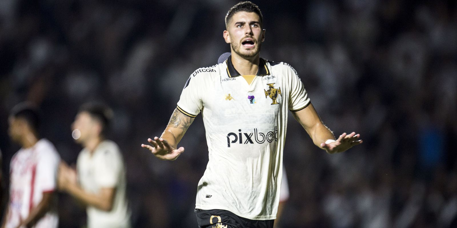 Campeonato Carioca: Vasco derrota Bangu e fará semifinal com Flamengo