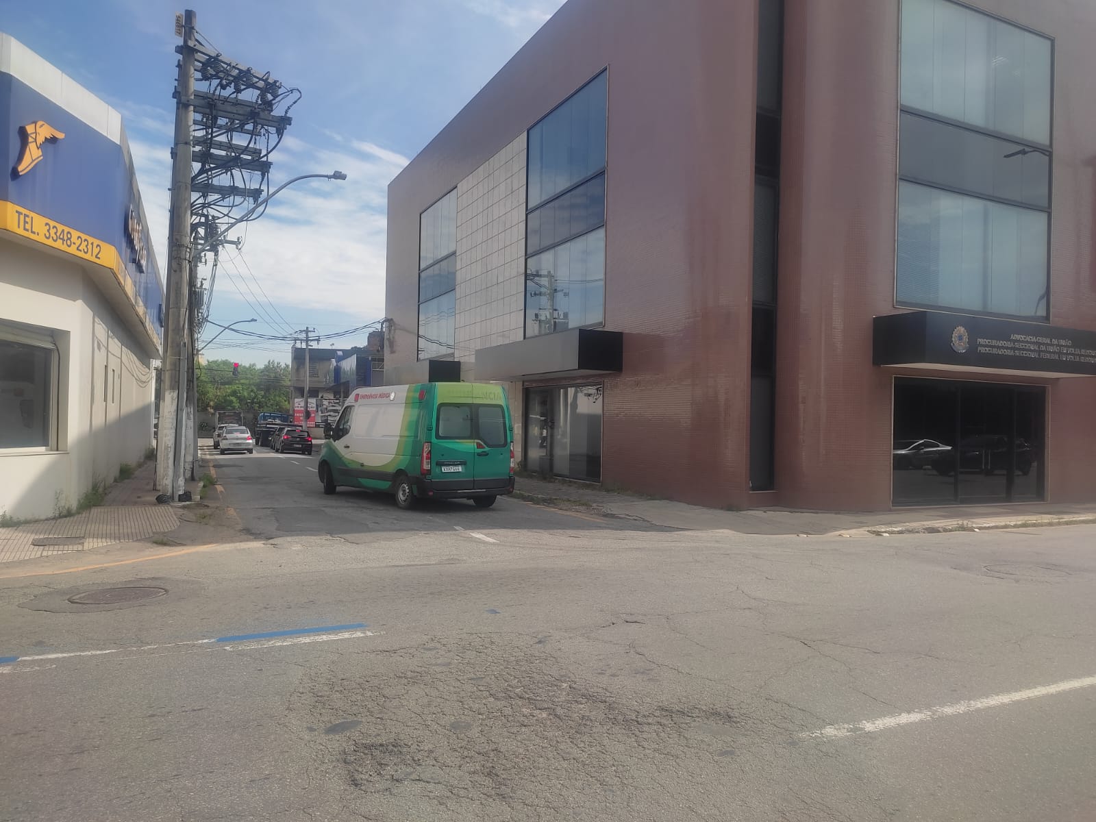 Volta Redonda: via do Centro tem mudança para desafogar trânsito na Avenida Getúlio Vargas