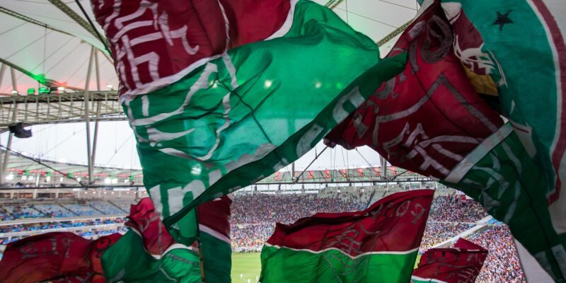 Flu busca vitória contra Bangu para encostar na liderança do Cariocão