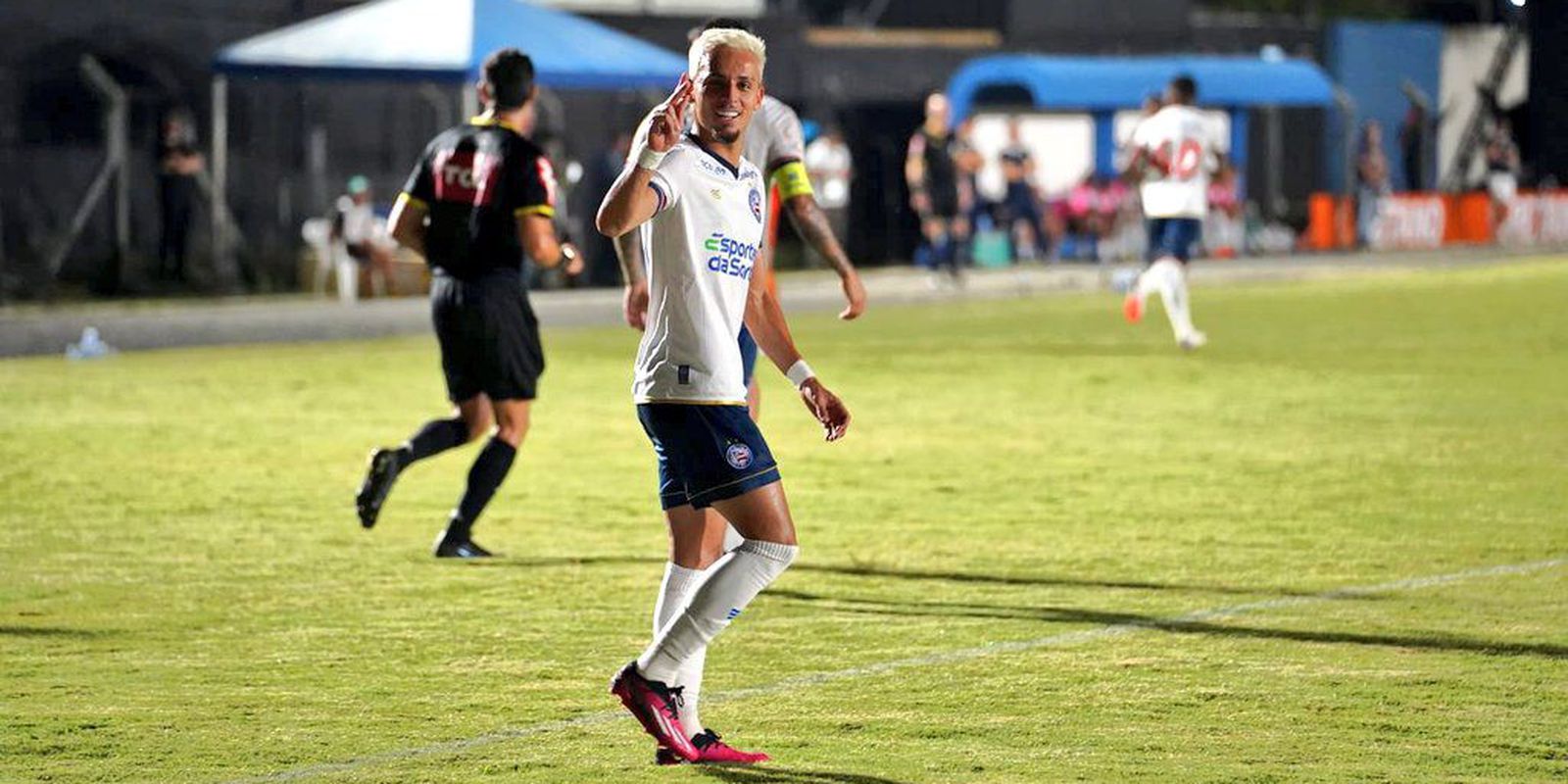 Biel decide e Bahia vence Camboriú para seguir na Copa do Brasil
