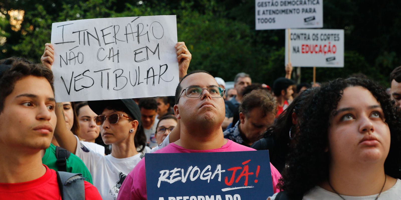 Consultas sobre Novo Ensino Médio começam dia 24 de abril