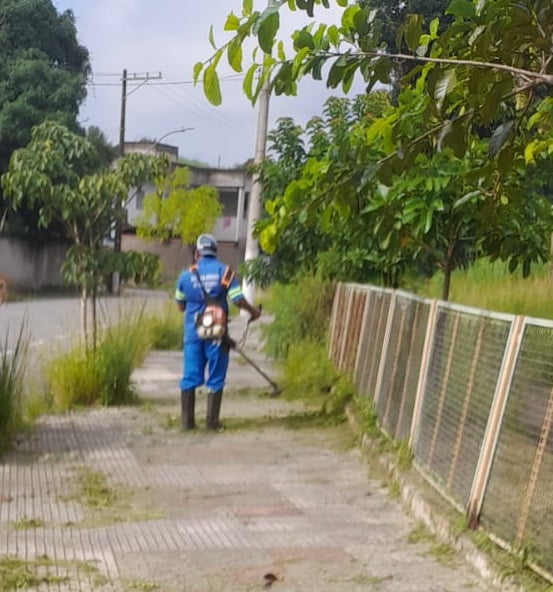 Prefeitura de Volta Redonda intensifica manutenção e limpeza da cidade no fim de semana