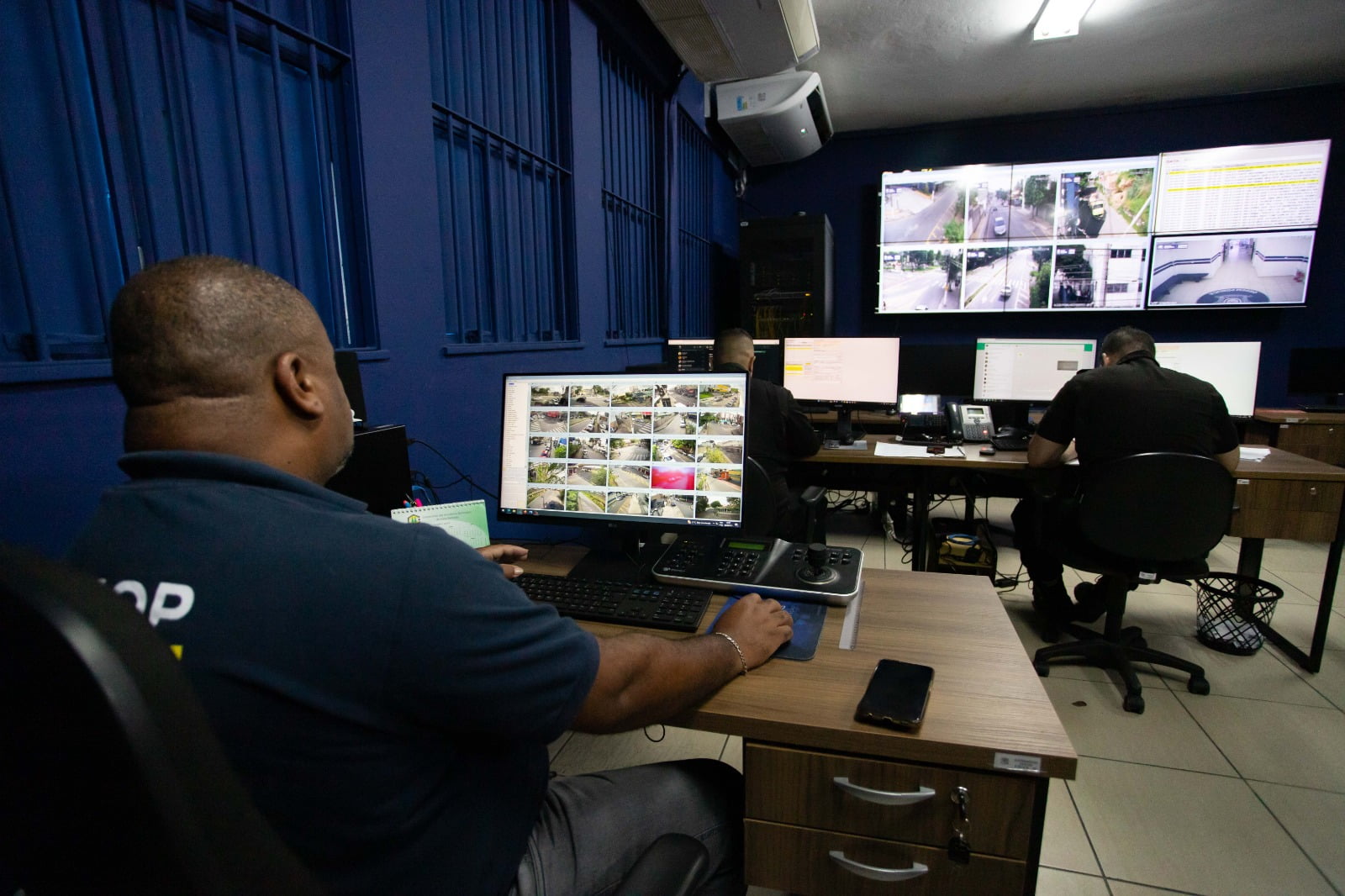 Volta Redonda: Escolas da rede municipal serão monitoradas por câmeras de segurança em tempo real