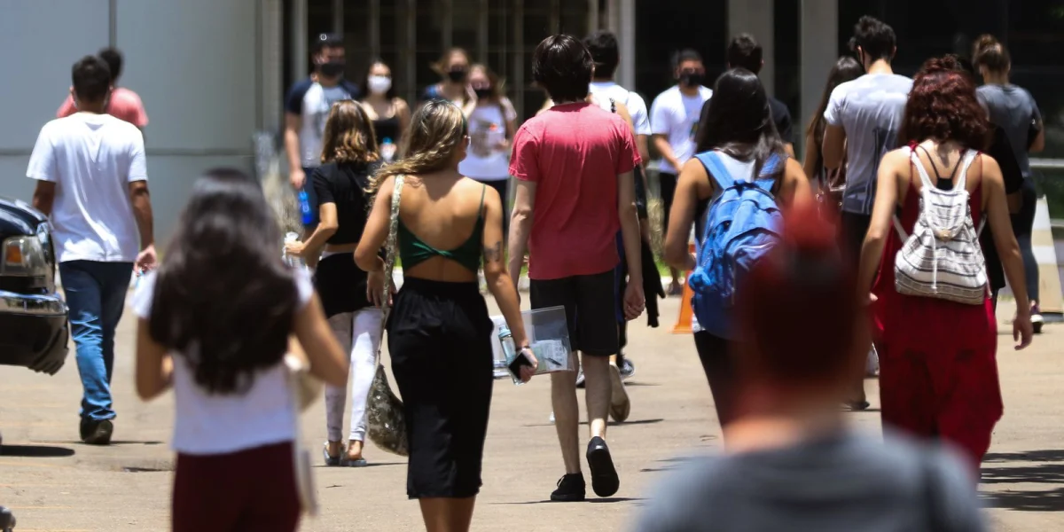 Enem: candidatos têm até esta sexta-feira para pedir isenção de taxa