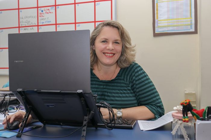 PROFESSORA DA REDE MUNICIPAL DE RESENDE É SELECIONADA PARA CURSO NO CANADÁ 