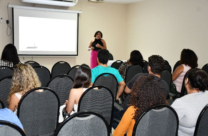 CEREST PROMOVE EVENTO “A ENFERMAGEM: A CATEGORIA MAIS VULNERÁVEL A ACIDENTES E DOENÇAS RELACIONADAS AO TRABALHO” NA SEGUNDA-FEIRA, DIA 29