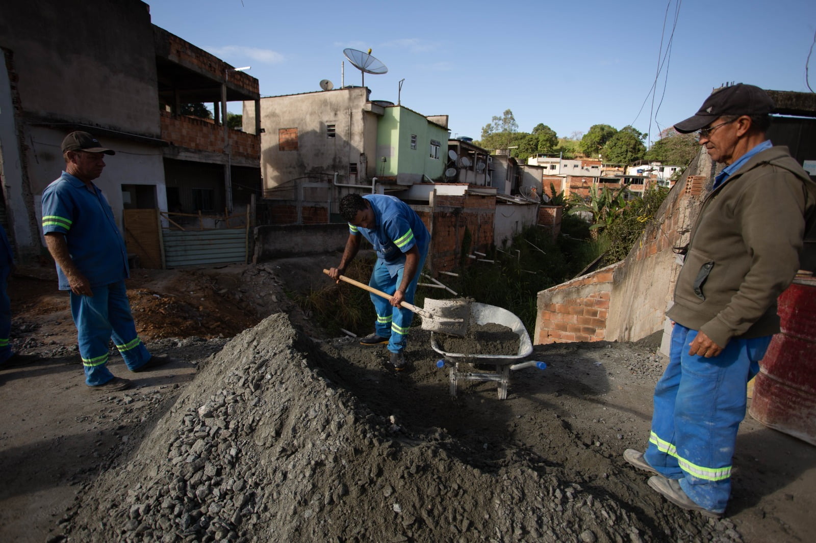Prefeitura de Volta Redonda investe para melhorar infraestrutura no bairro Três Poços