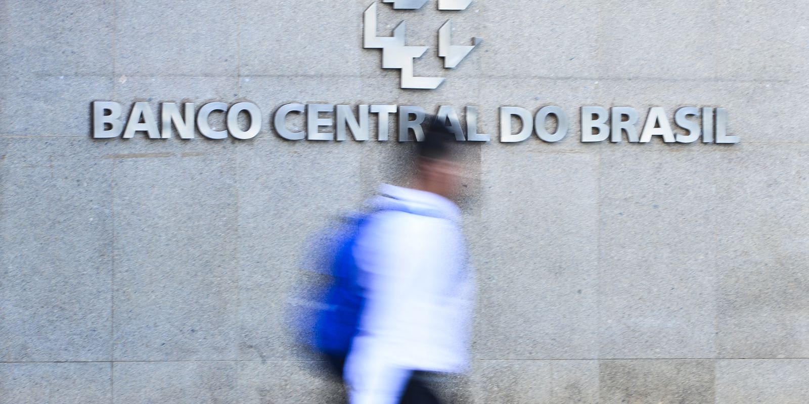 Previsão de inflação do mercado financeiro cai para 6,02% em 2023