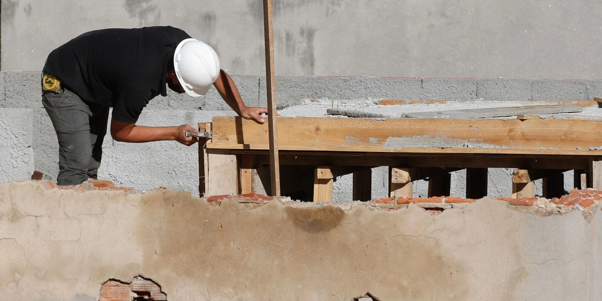 Governo retoma 3,5 mil obras paralisadas ou inacabadas em escolas
